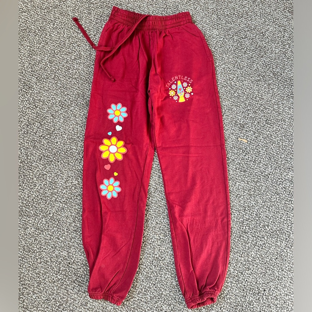 TALENTLESS SWEATPANTS NWT
